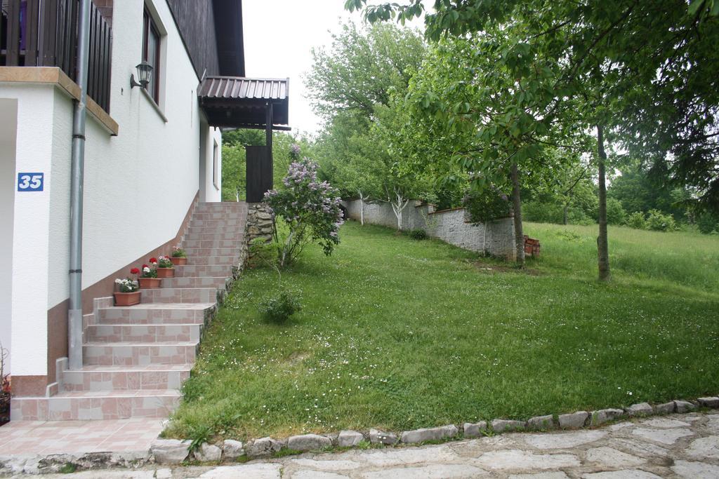 Guest House Tone Poljanak Buitenkant foto