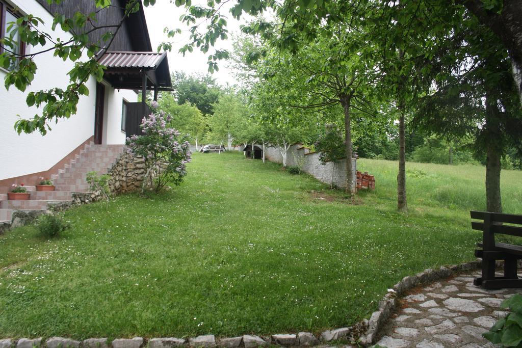 Guest House Tone Poljanak Buitenkant foto