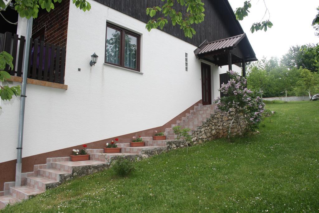 Guest House Tone Poljanak Buitenkant foto