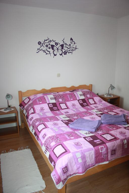 Guest House Tone Poljanak Kamer foto